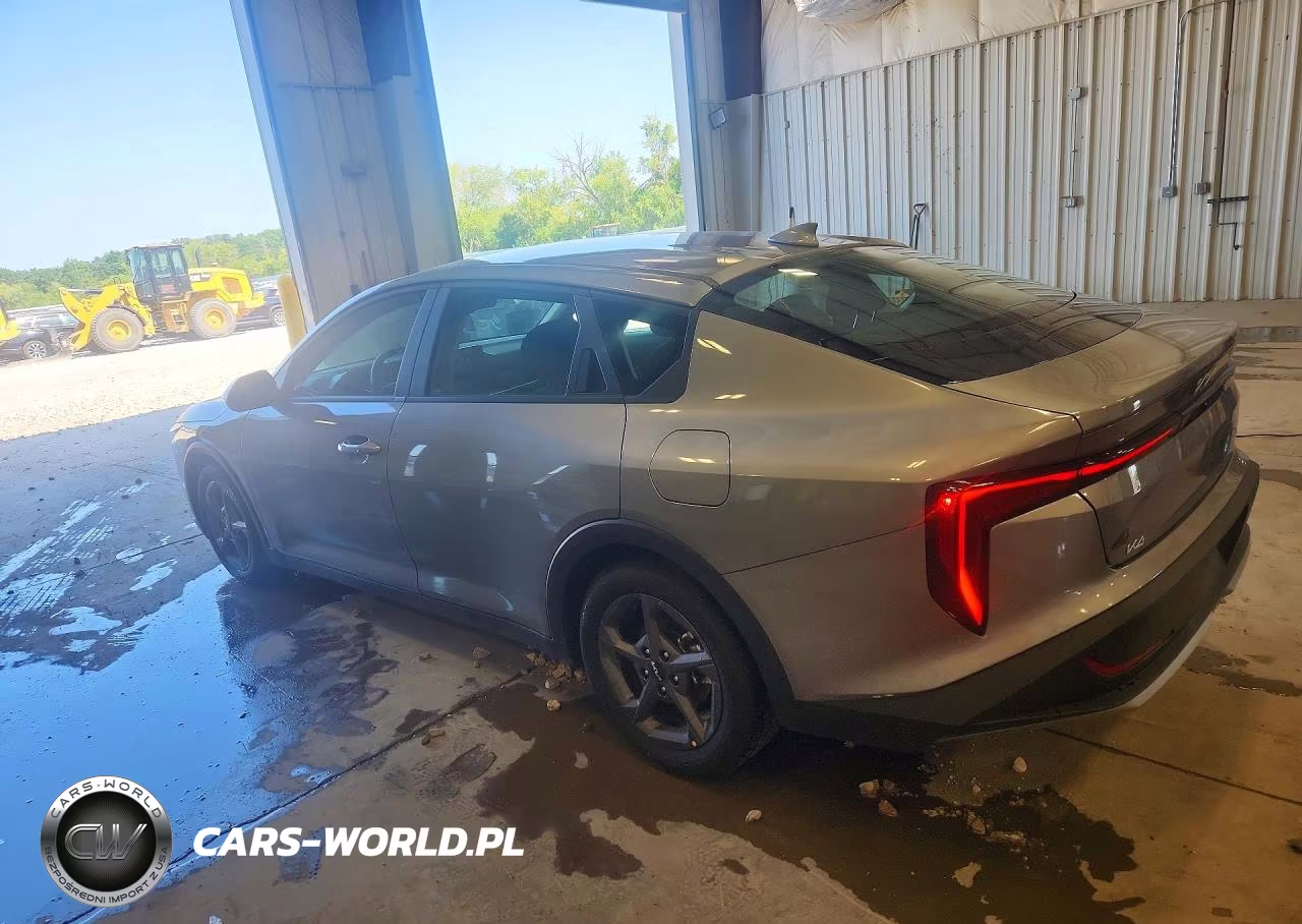 2025 Kia K4 Lxs VIN:3KPFT4DE7SE109323 - 2