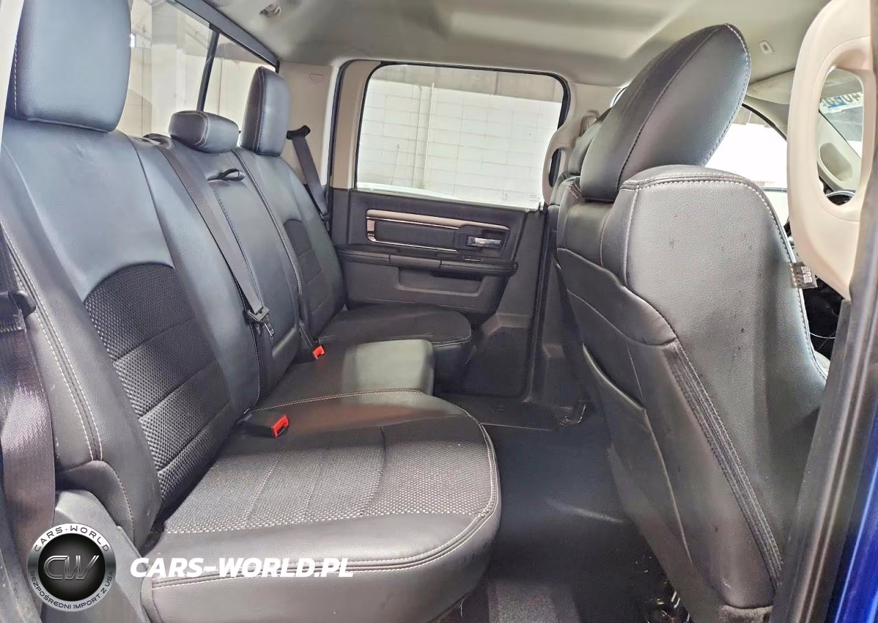 2018 Ram 1500 Sport VIN:1C6RR7MT7JS172212 - 10
