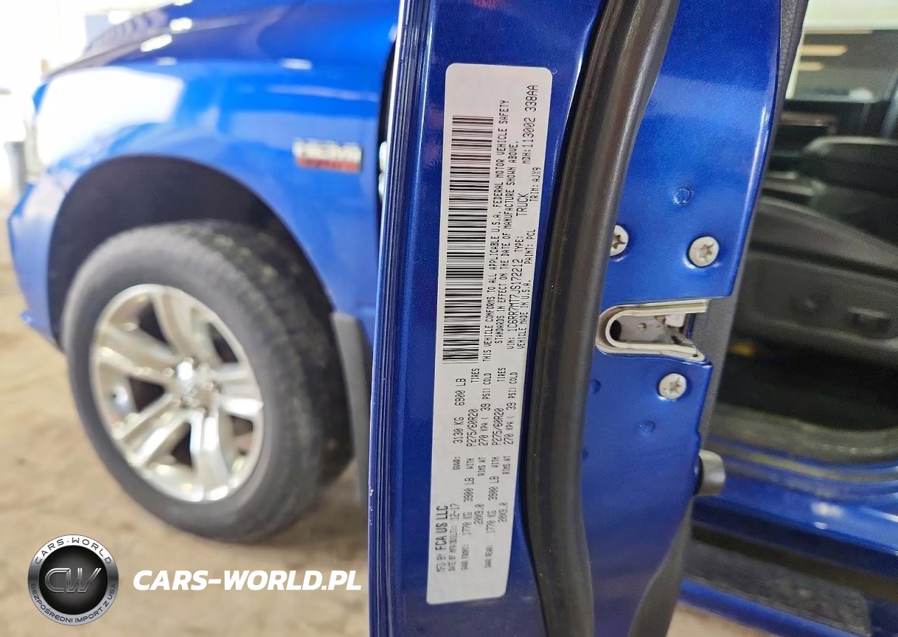 2018 Ram 1500 Sport VIN:1C6RR7MT7JS172212 - 12