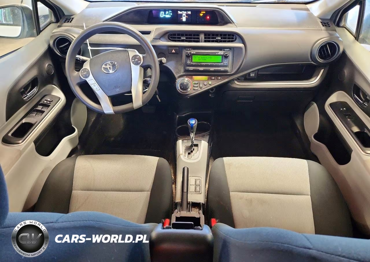 2014 Toyota Prius C Two VIN:JTDKDTB33E1073676 - 8
