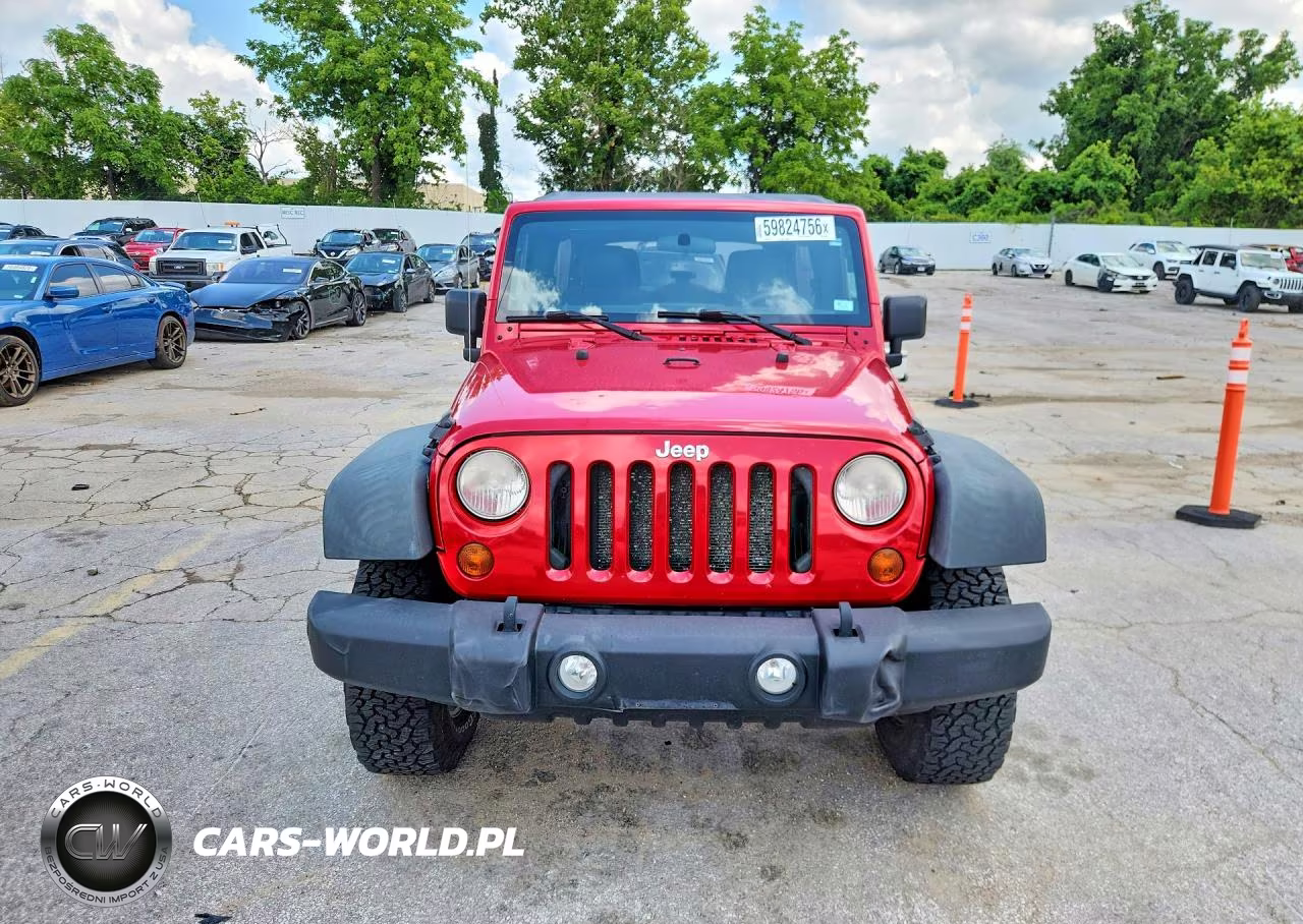 2011 Jeep Wrangler Unlimited Sport VIN:1J4BA3H1XBL609256 - 5