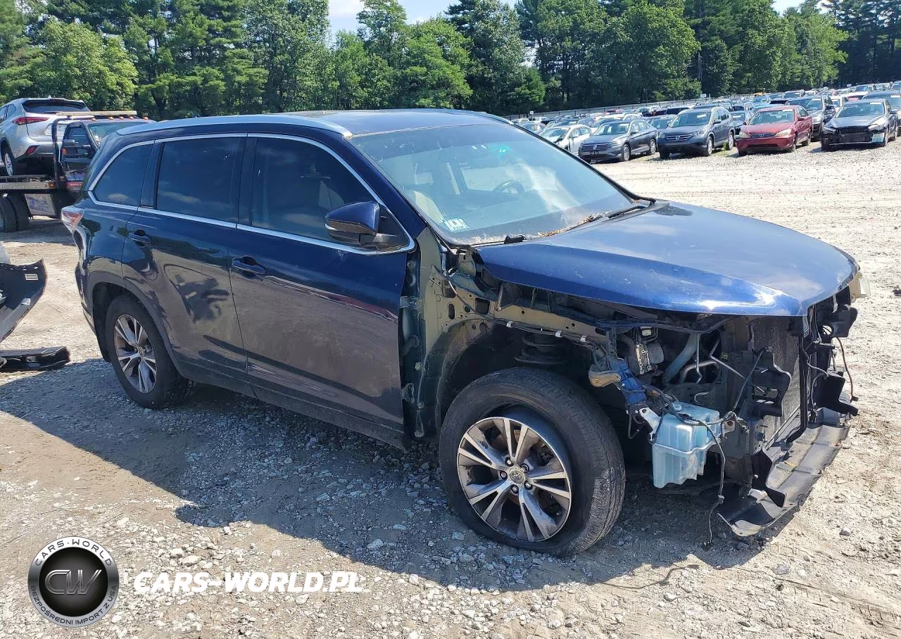 2014 Toyota Highlander Xle VIN:5TDJKRFH5ES065334 - 4