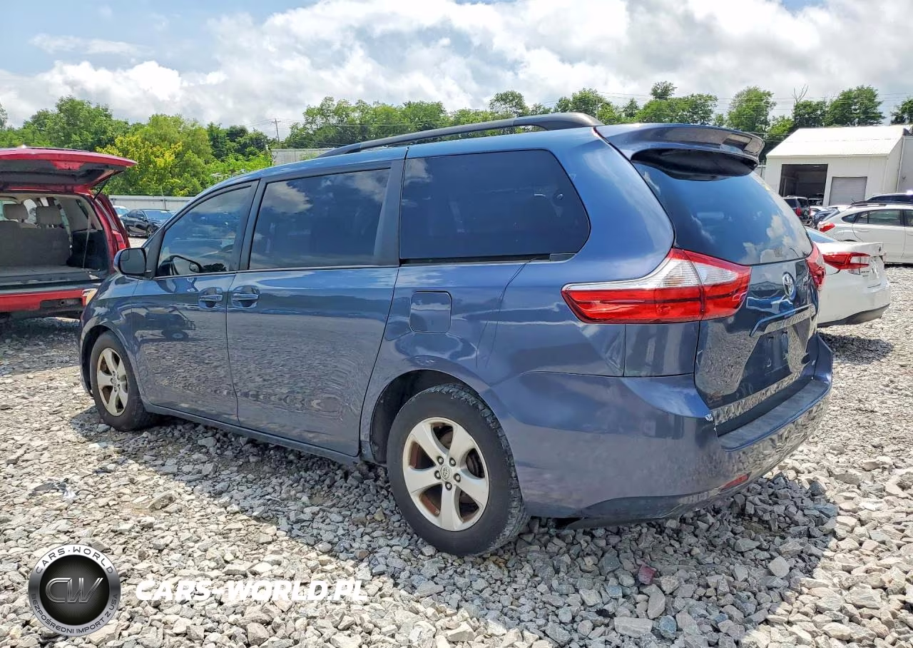 2015 Toyota Sienna Le VIN:5TDKK3DC9FS561764 - 2