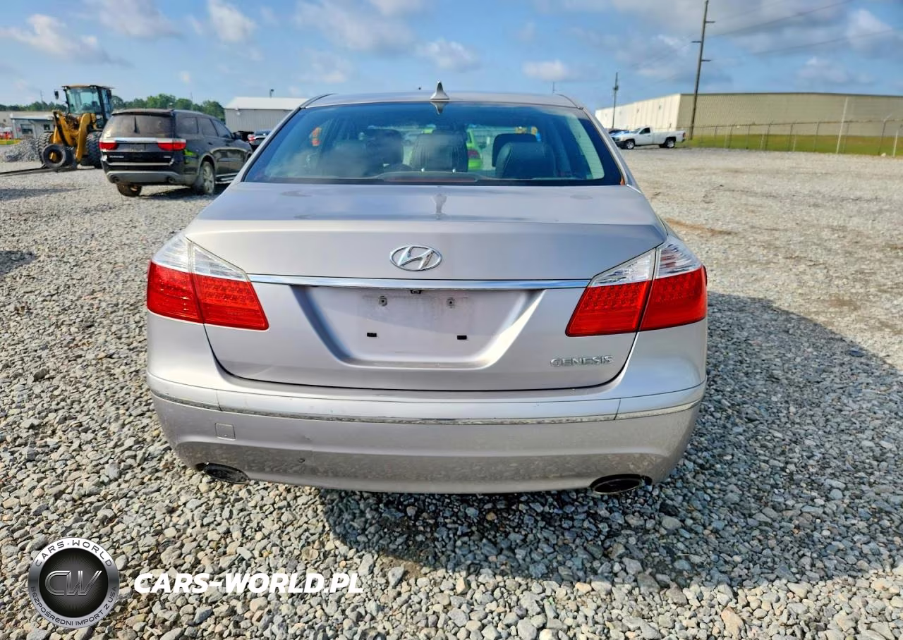 2011 Hyundai Genesis 3.8L VIN:KMHGC4DE1BU138379 - 6