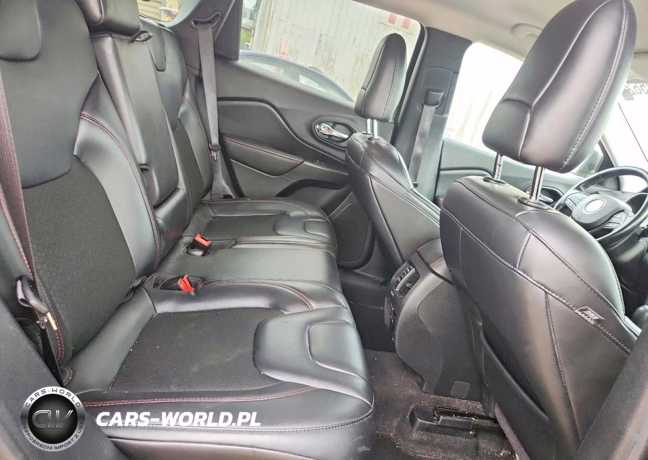 2020 Jeep Cherokee Trailhawk VIN:1C4PJMBX7LD524563 - 11