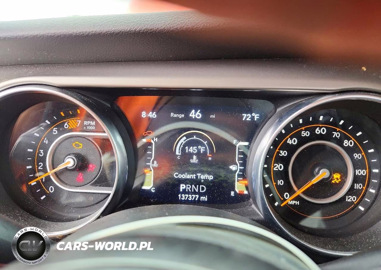 2018 Jeep Wrangler Unlimited Sport VIN:1C4HJXDN5JW316300 - 9