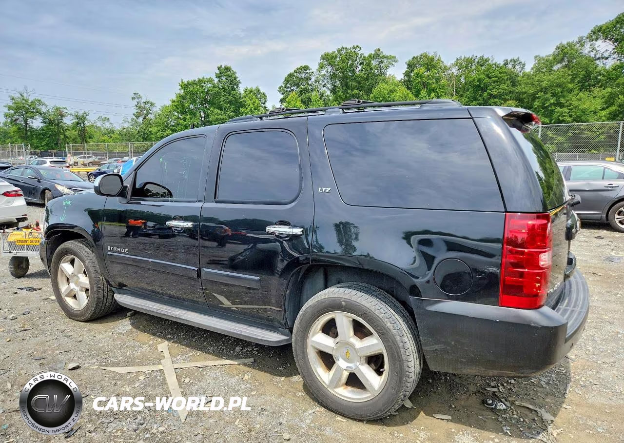 2008 Chevrolet Tahoe K1500 VIN:1GNFK130X8R132090 - 2
