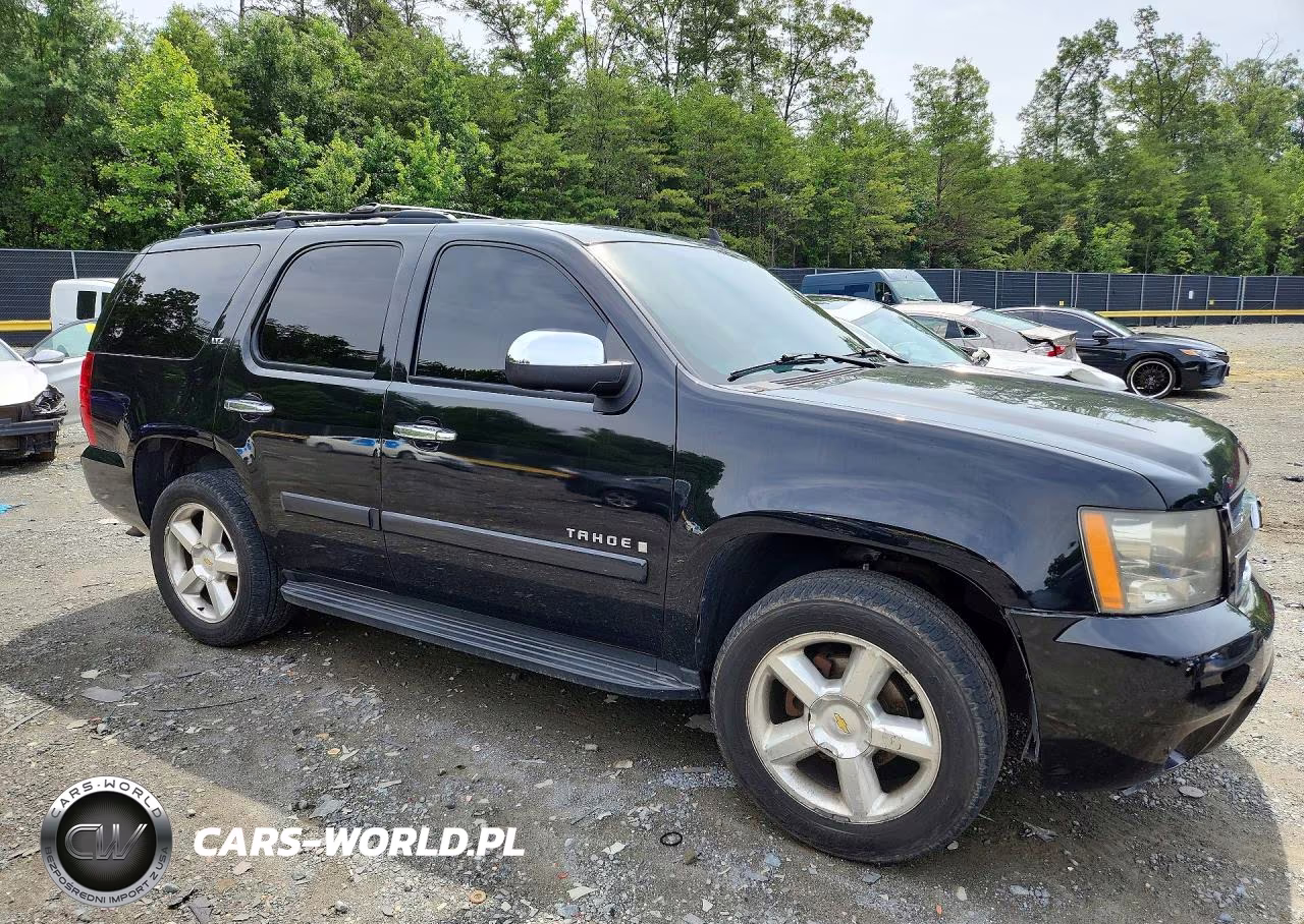 2008 Chevrolet Tahoe K1500 VIN:1GNFK130X8R132090 - 4
