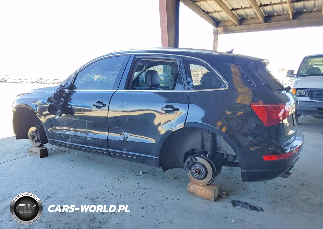 2011 Audi Q5 Premium VIN:WA1CFAFP4BA029725 - 2