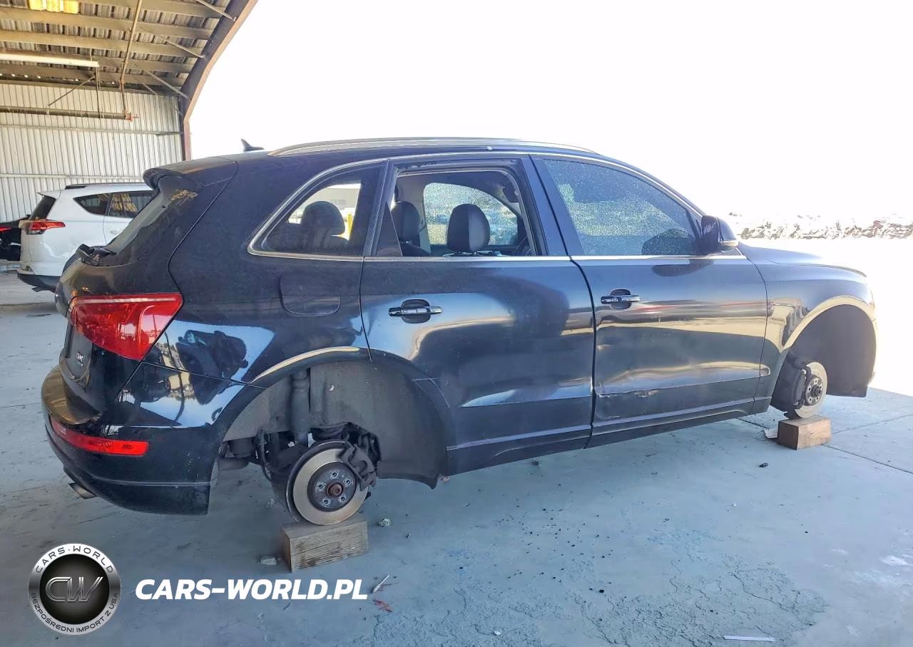 2011 Audi Q5 Premium VIN:WA1CFAFP4BA029725 - 3