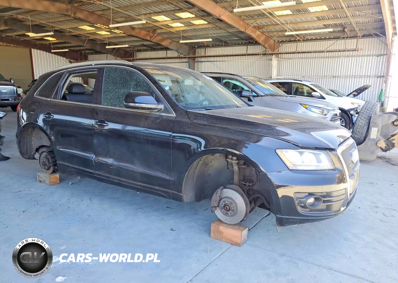 2011 Audi Q5 Premium VIN:WA1CFAFP4BA029725 - 4