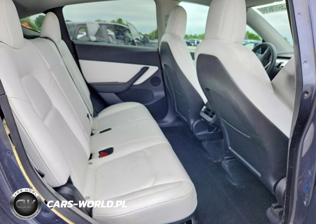 2022 Tesla Model Y VIN:7SAYGDEF2NF467225 - 11