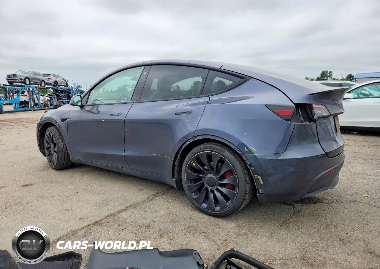 2022 Tesla Model Y VIN:7SAYGDEF2NF467225 - 2