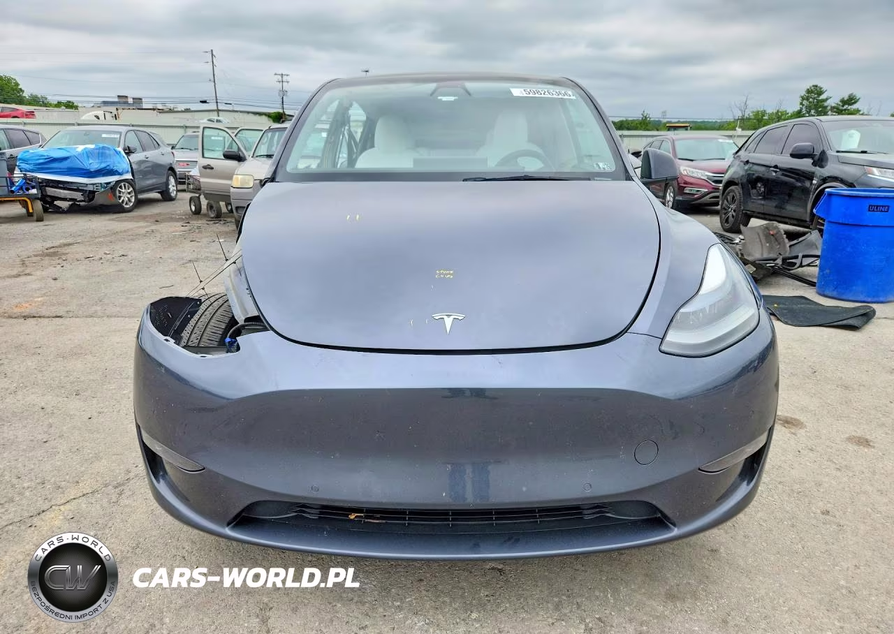 2022 Tesla Model Y VIN:7SAYGDEF2NF467225 - 5