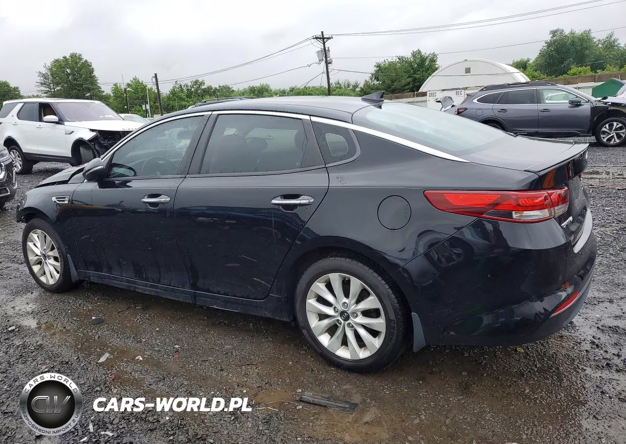 2018 Kia Optima S VIN:5XXGT4L39JG193638 - 2