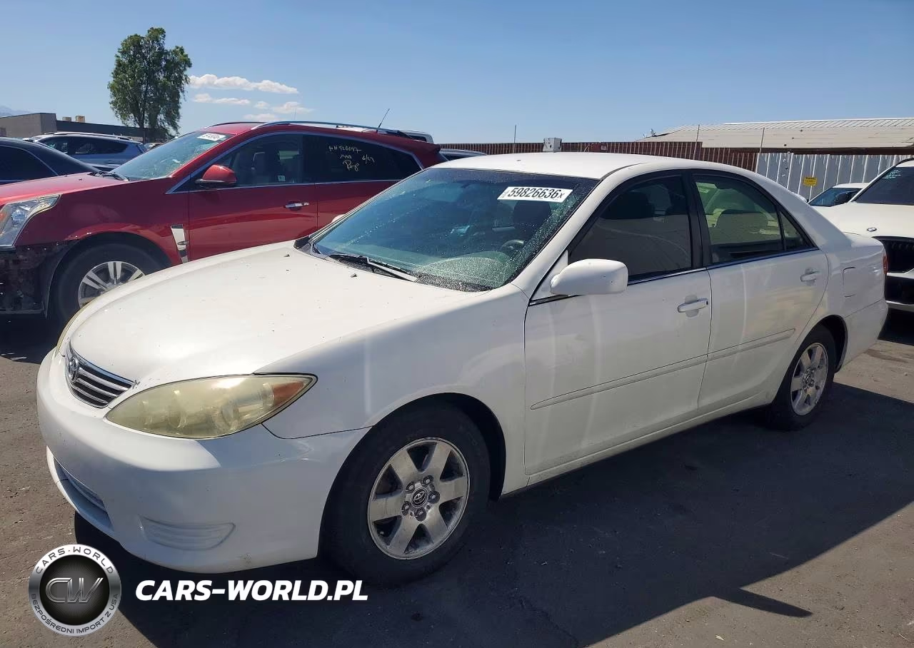 2006 Toyota Camry Le – zdjęcie 1 z 12