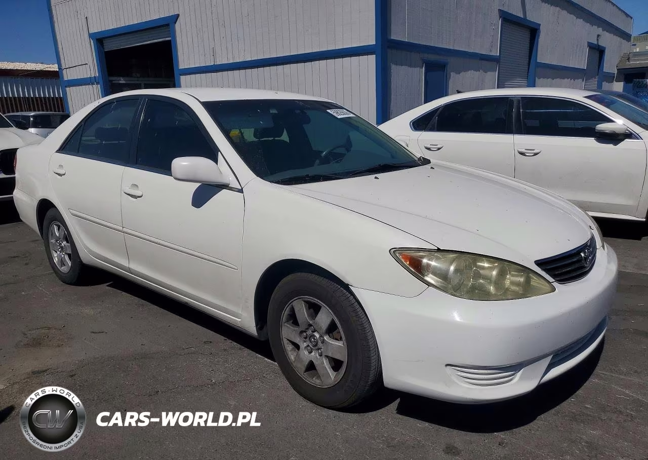 2006 Toyota Camry Le VIN:4T1BE32K56U703262 - 4