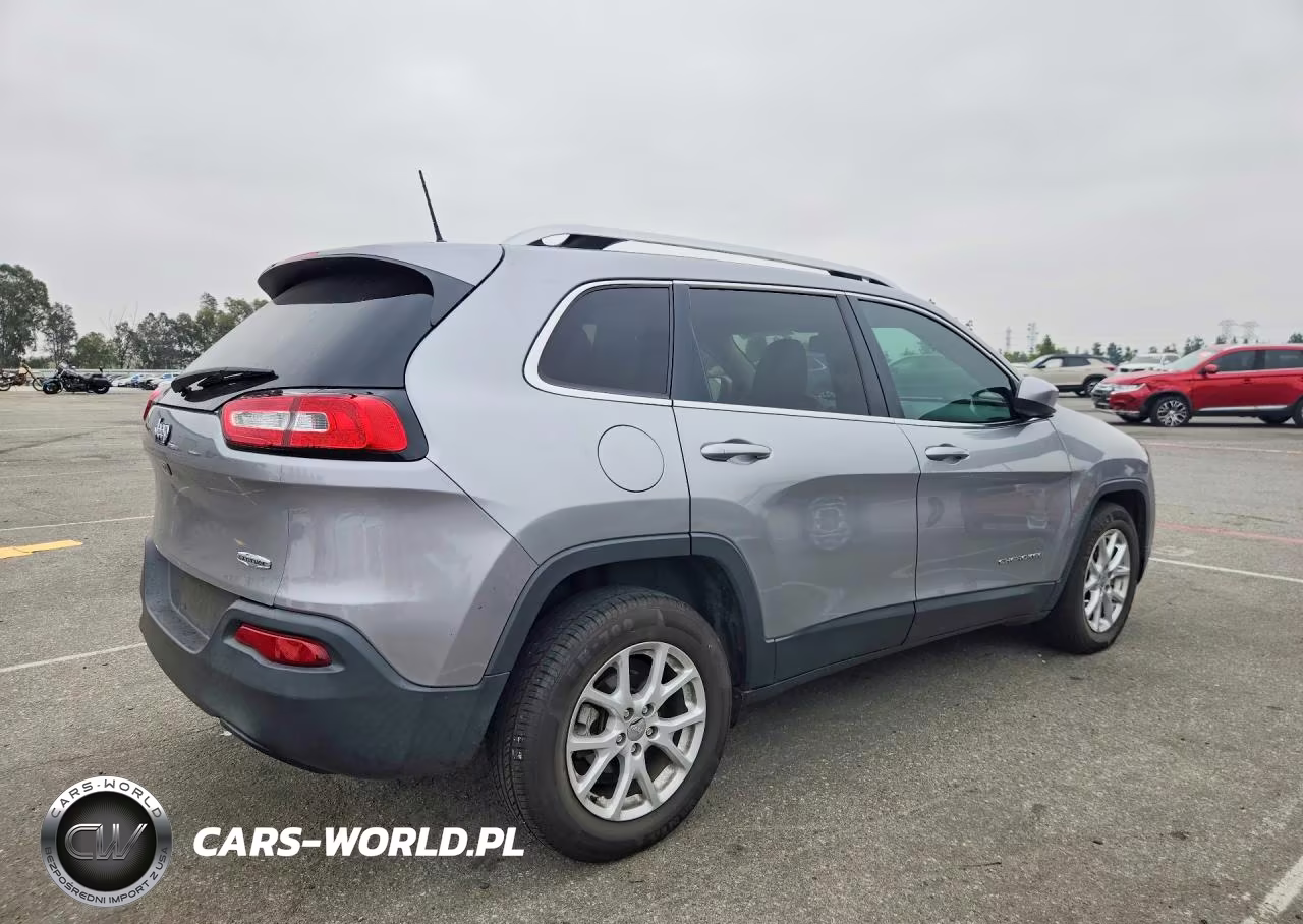 2016 Jeep Cherokee Latitude VIN:1C4PJLCB7GW168042 - 3