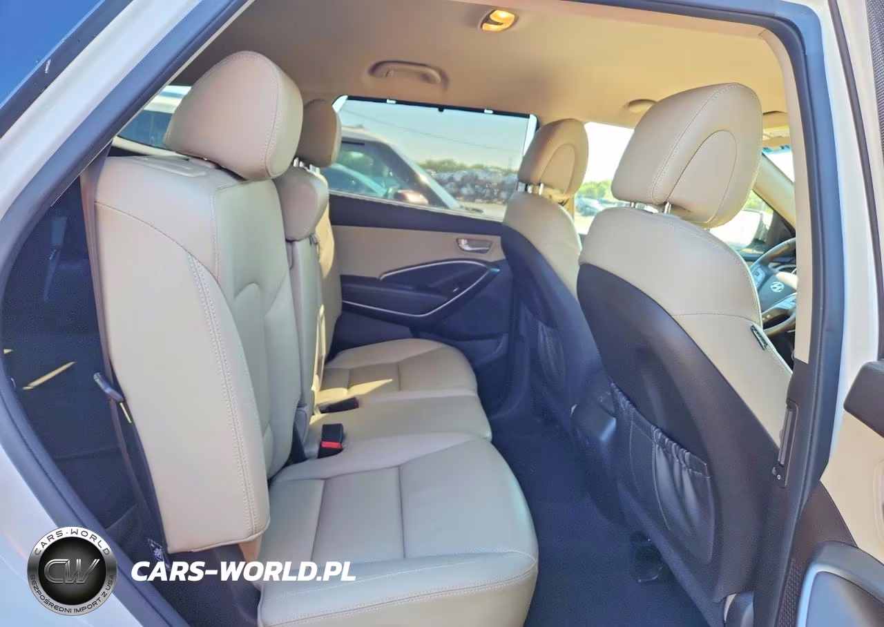 2018 Hyundai Santa Fe Se VIN:KM8SNDHFXJU264584 - 11