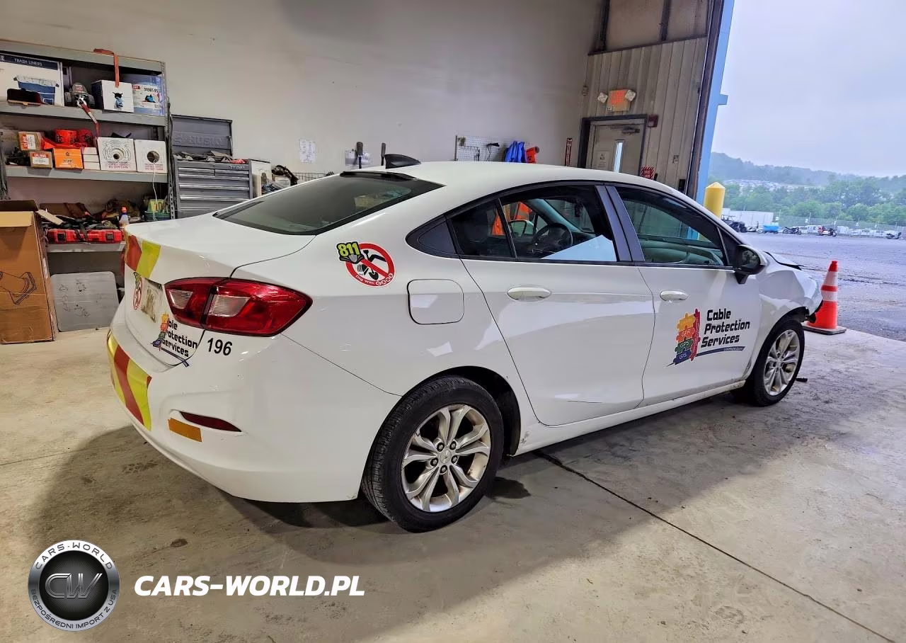 2019 Chevrolet Cruze Ls VIN:1G1BC5SM5K7153246 - 3