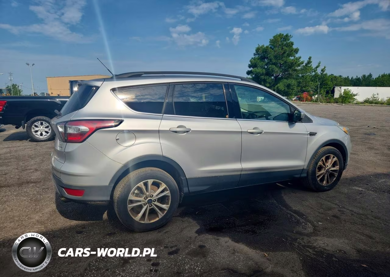 2017 Ford Escape Se VIN:1FMCU9GD0HUC70084 - 3