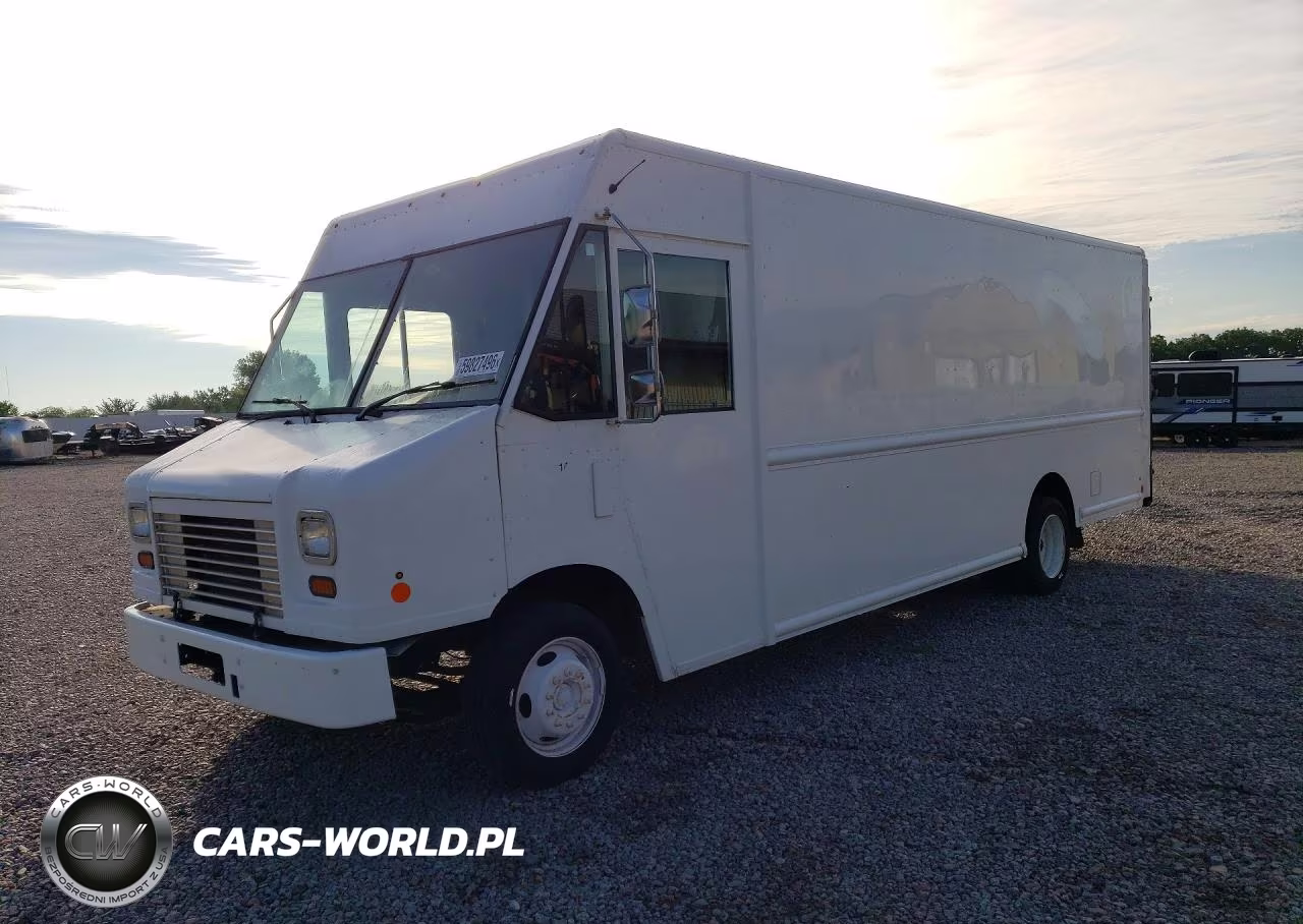 2016 Ford F59 Delivery Truck