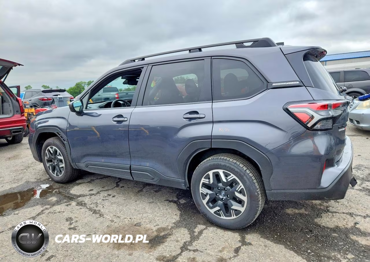 2025 Subaru Forester Premium VIN:JF2SLDDC3SH559639 - 2