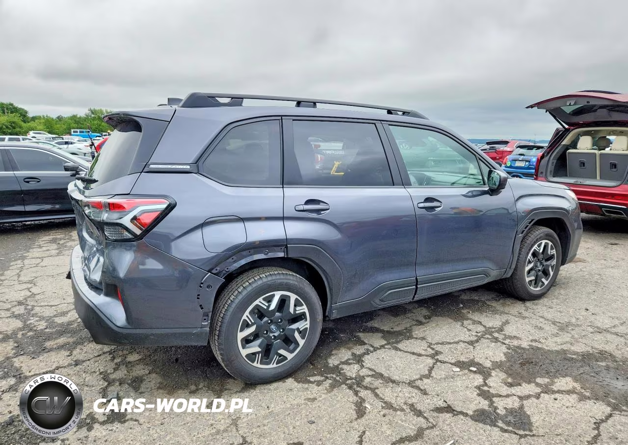 2025 Subaru Forester Premium VIN:JF2SLDDC3SH559639 - 3