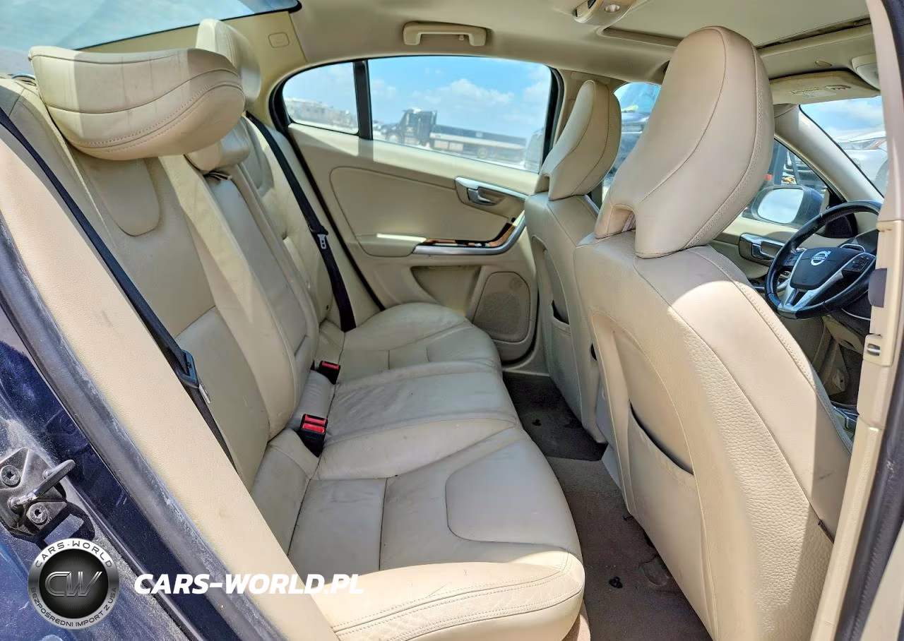 2012 Volvo S60 T5 VIN:YV1622FSXC2038685 - 10