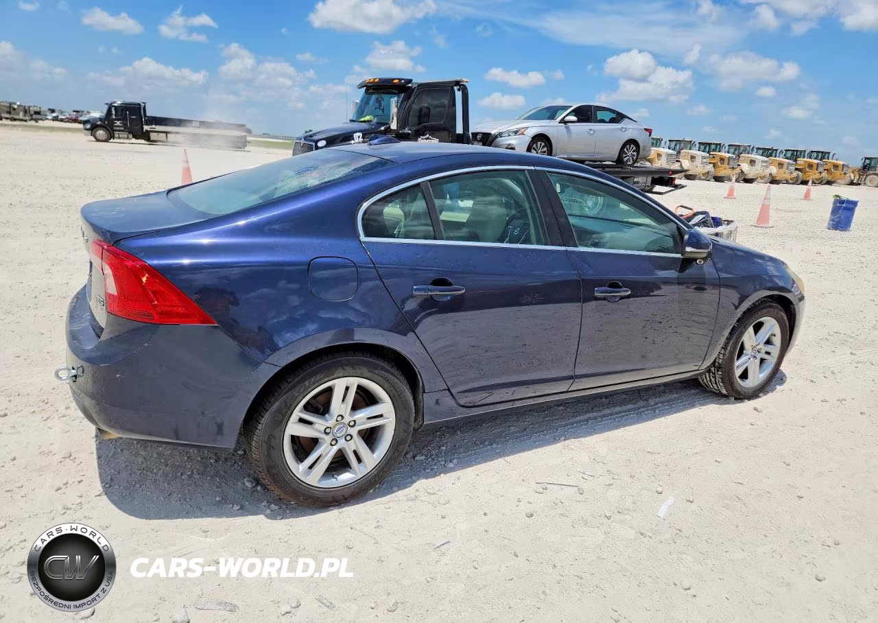 2012 Volvo S60 T5 VIN:YV1622FSXC2038685 - 3