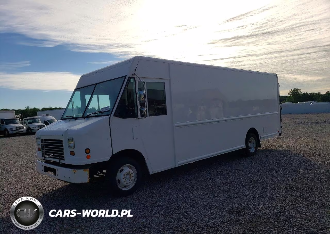 2017 Ford F59 Delivery Truck