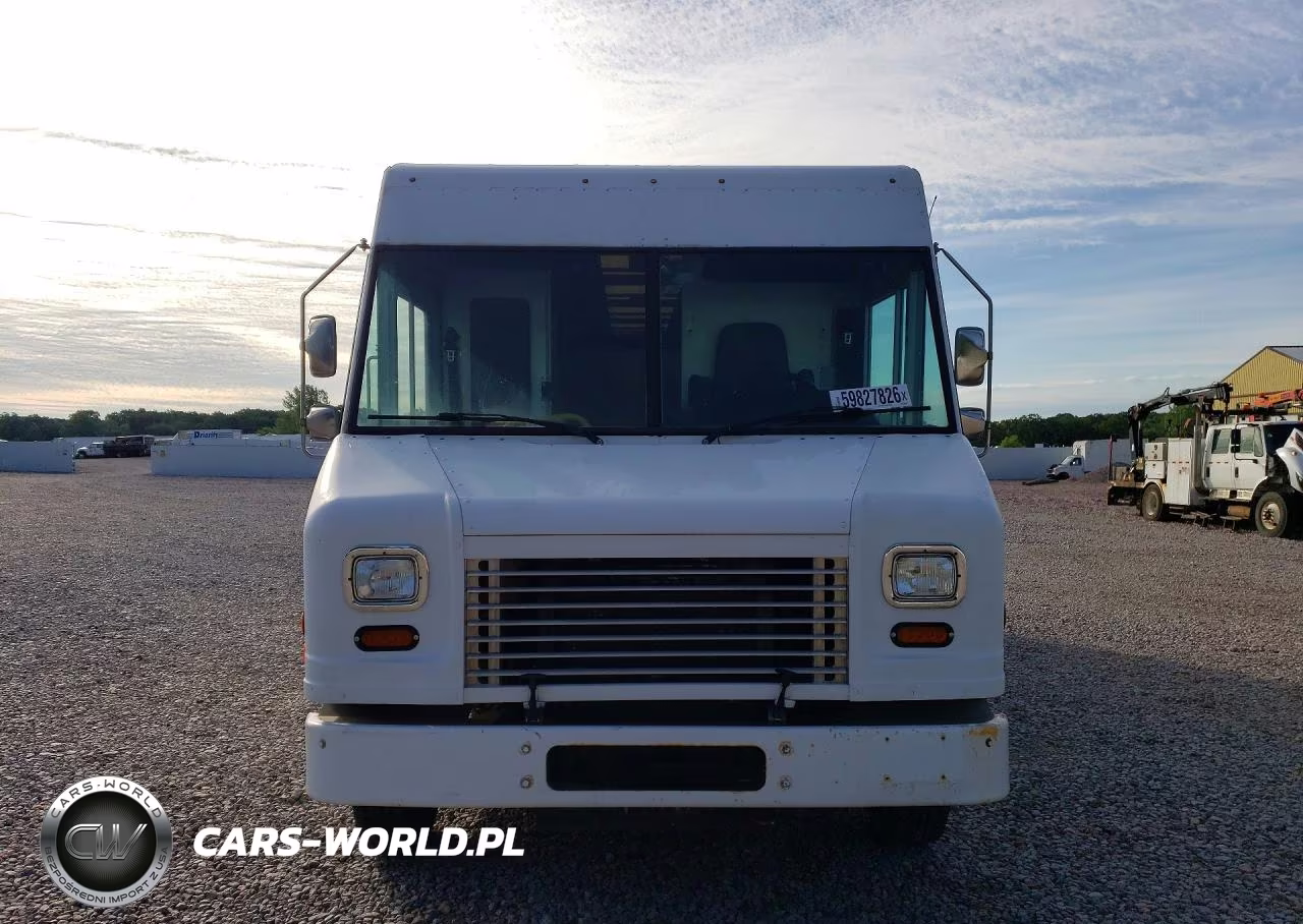 2017 Ford F59 Delivery Truck VIN:1F66F5KY3H0A00324 - 5