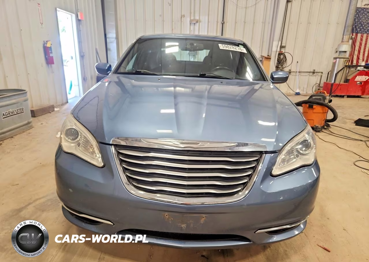 2011 Chrysler 200 Touring VIN:1C3BC1FB5BN535950 - 5