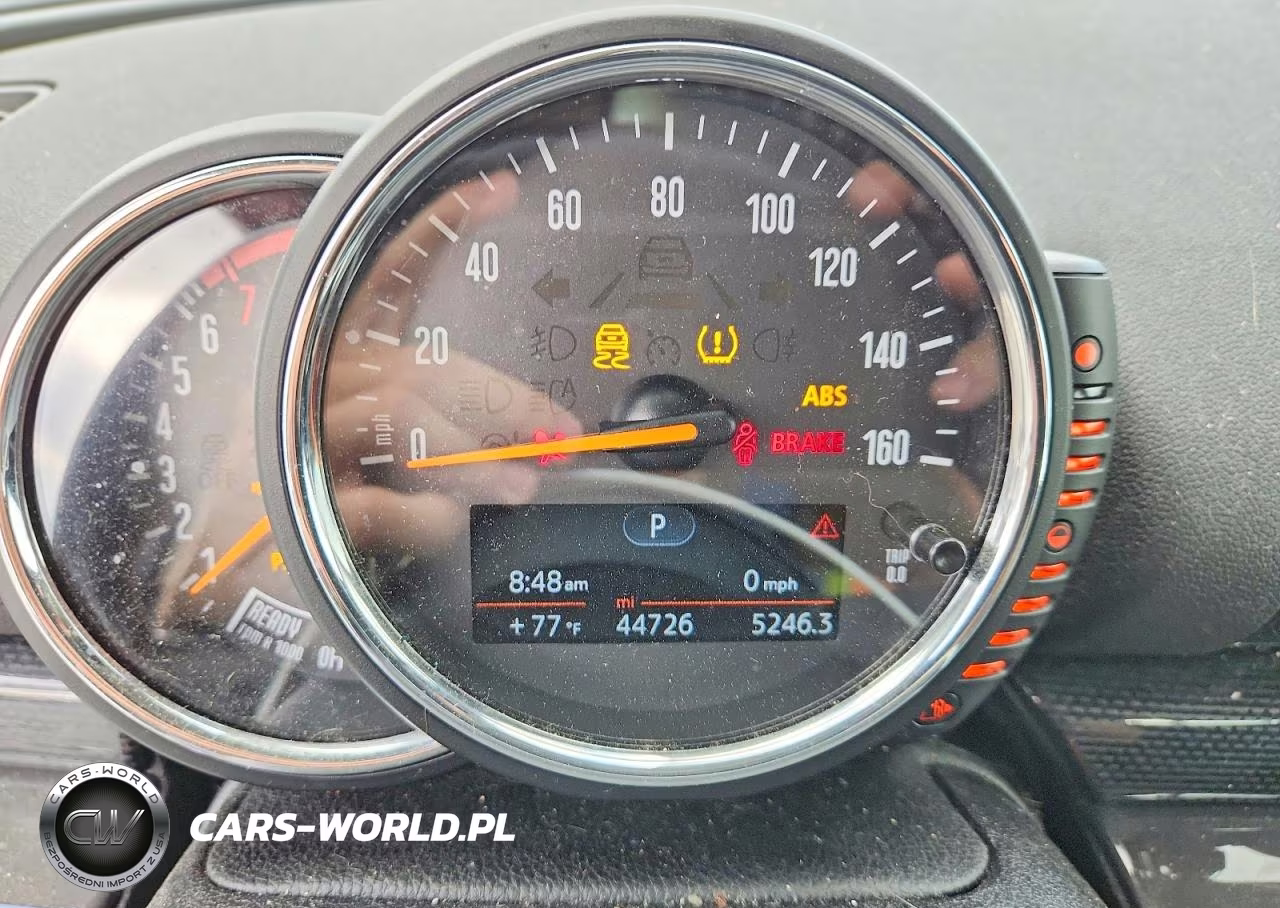 2017 Mini Cooper S Clubman All4 VIN:WMWLU5C35H2E84252 - 9