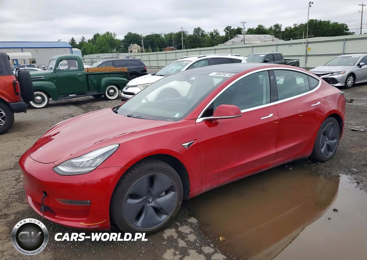 2020 Tesla Model 3 – zdjęcie 1 z 13