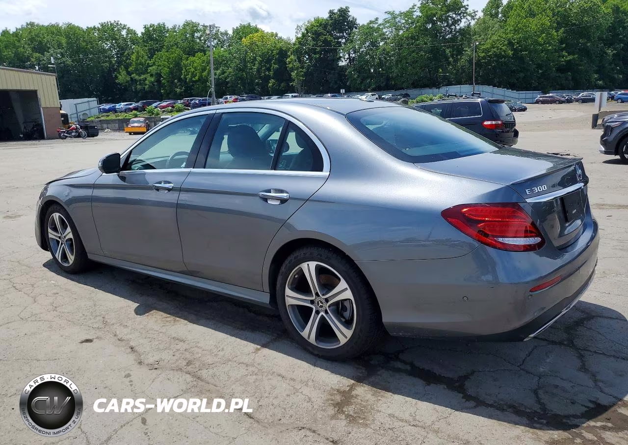 2018 Mercedes-Benz E 300 VIN:WDDZF4JB5JA364459 - 2