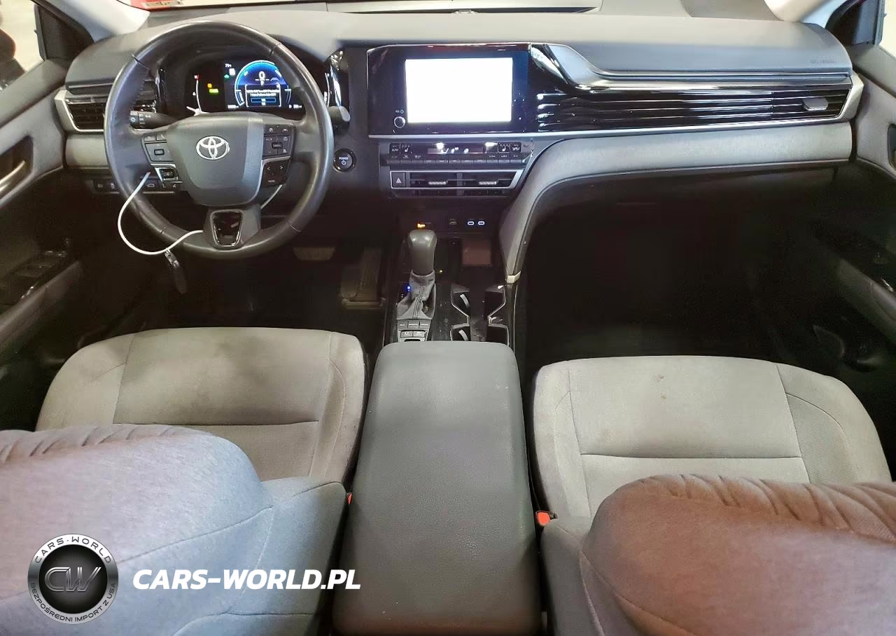 2025 Toyota Camry Le VIN:4T1DAACK1SU120494 - 8