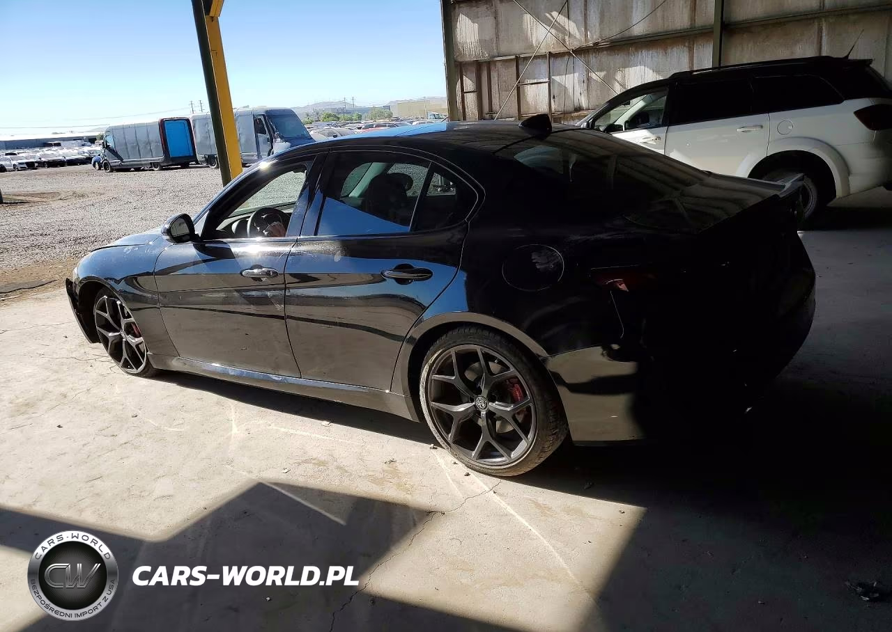 2021 Alfa Romeo Giulia Ti VIN:ZARFAMBN5M7647584 - 2