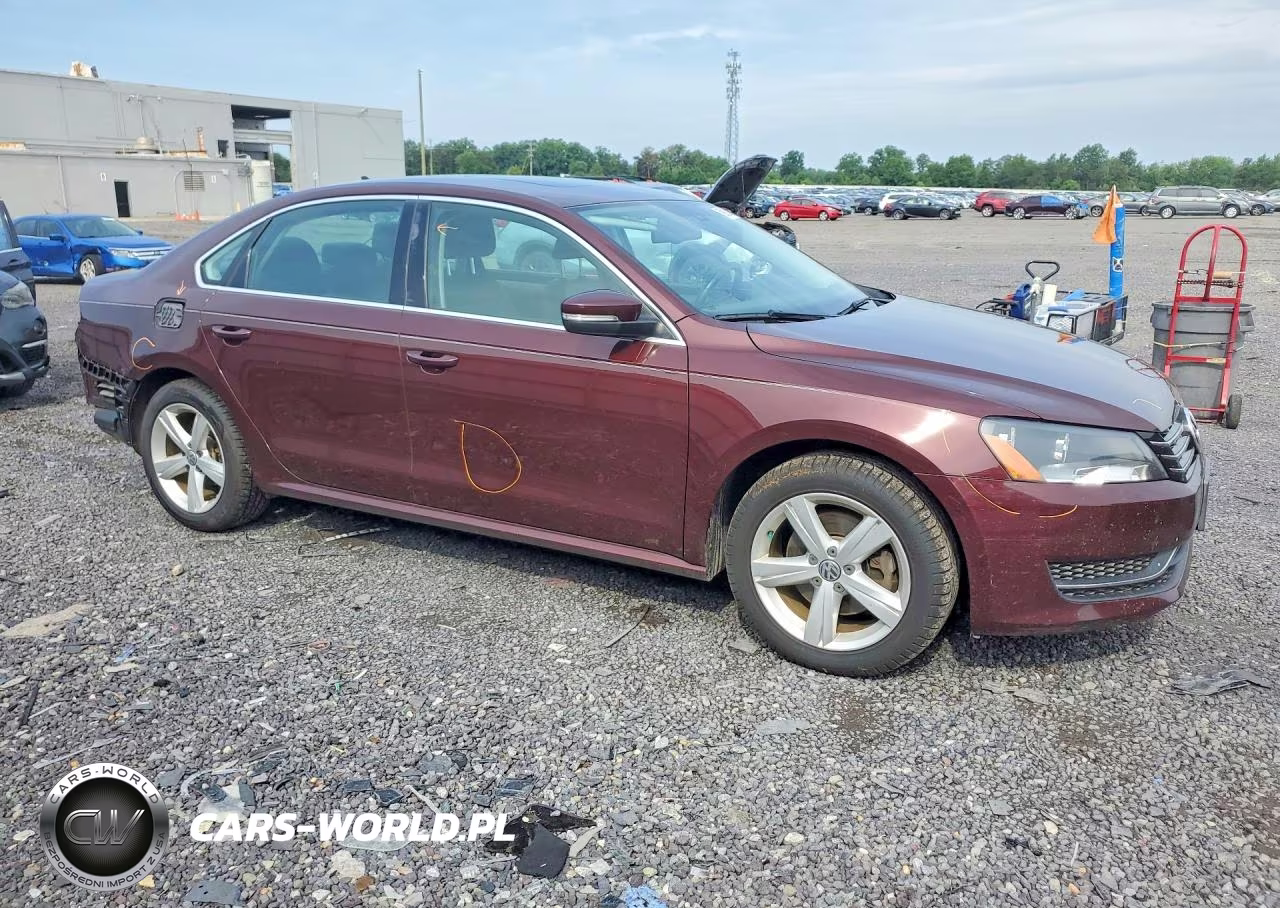 2013 Volkswagen Passat Se VIN:1VWBN7A38DC144098 - 4