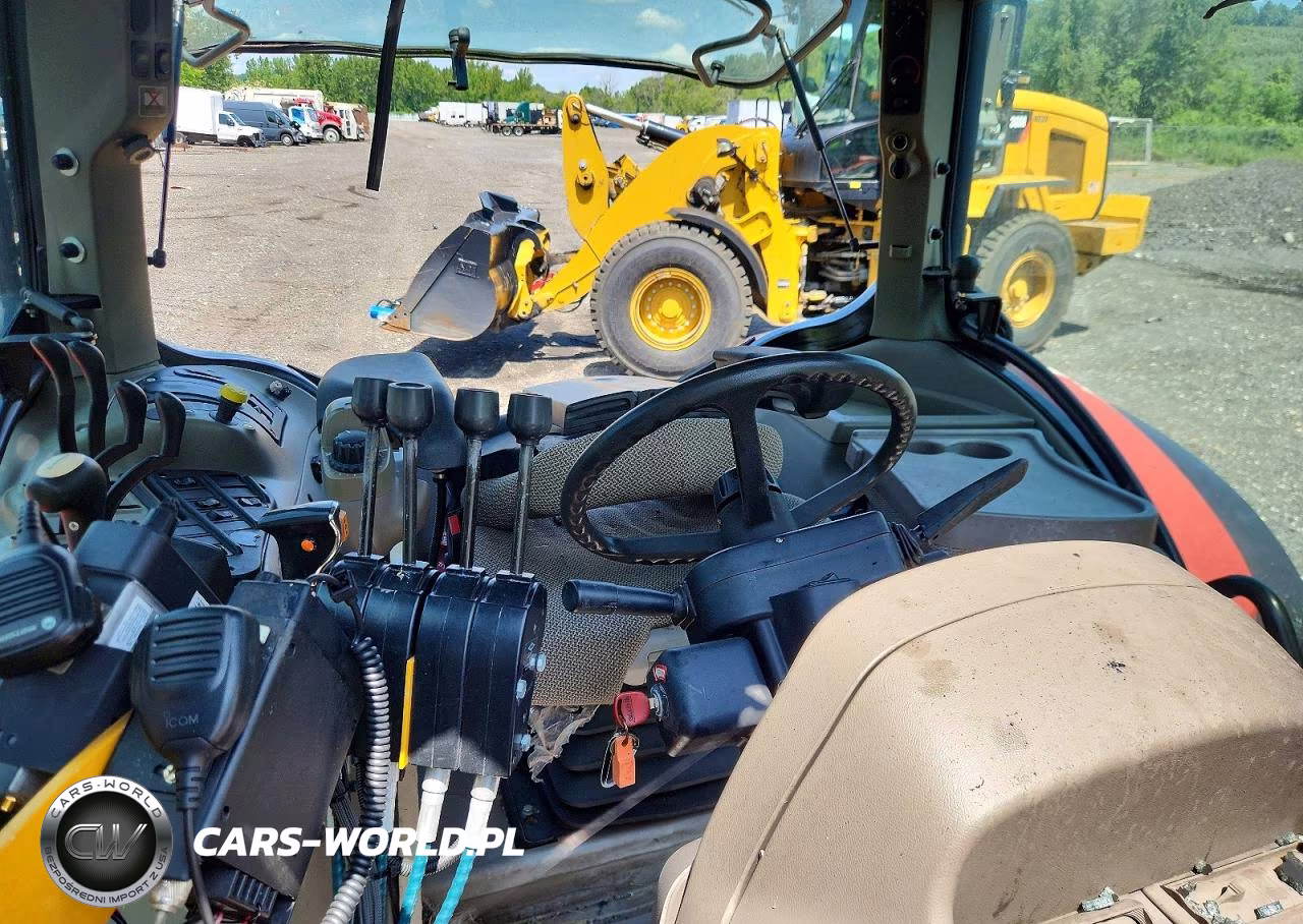 2010 Case 110 Mfwd Tractor VIN:Z9BE12725 - 6