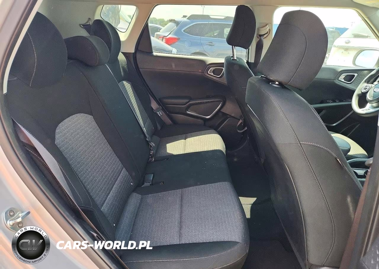 2020 Kia Soul S VIN:KNDJ23AU6L7717029 - 10