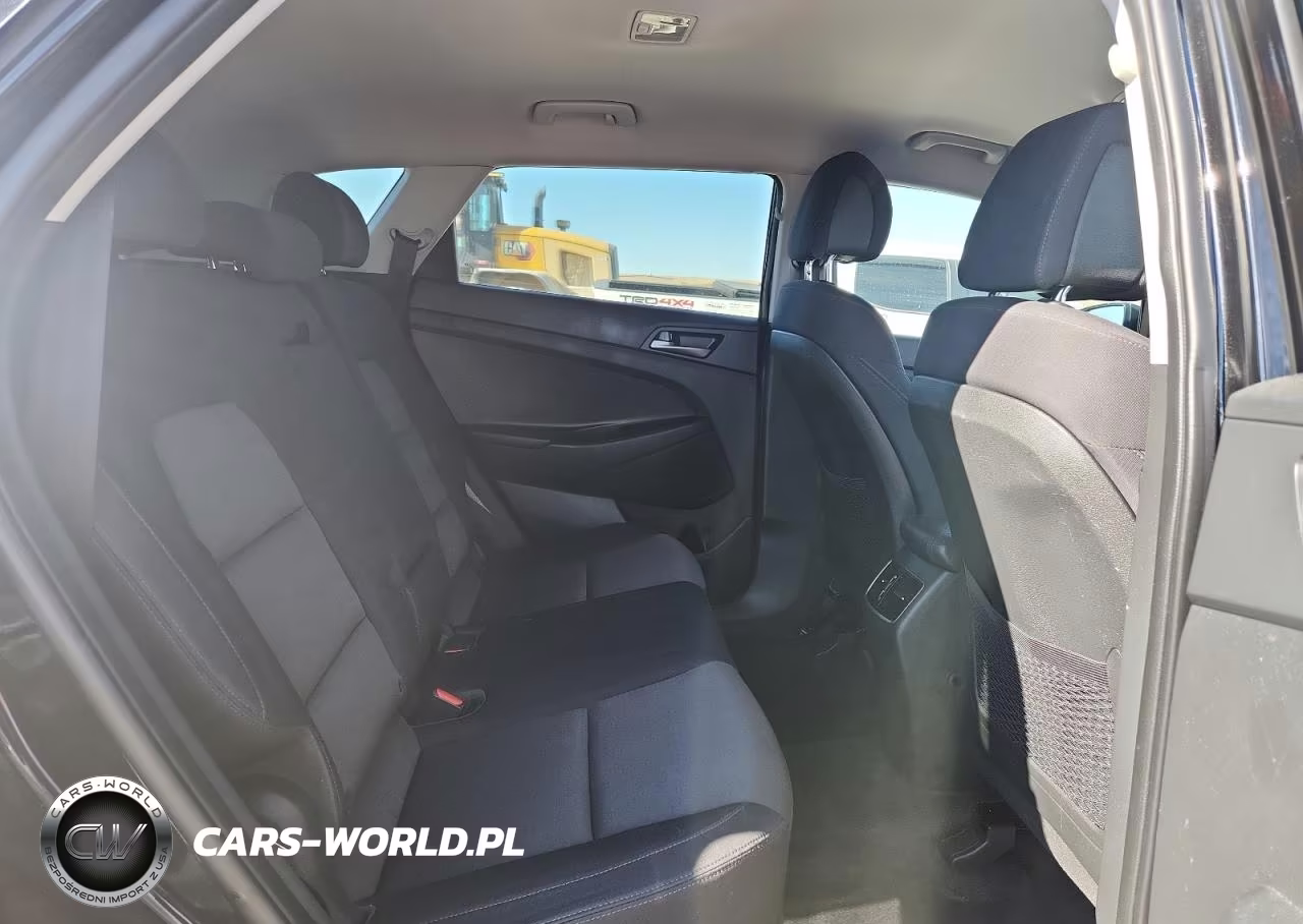 2017 Hyundai Tucson Limited VIN:KM8J3CA27HU383447 - 10