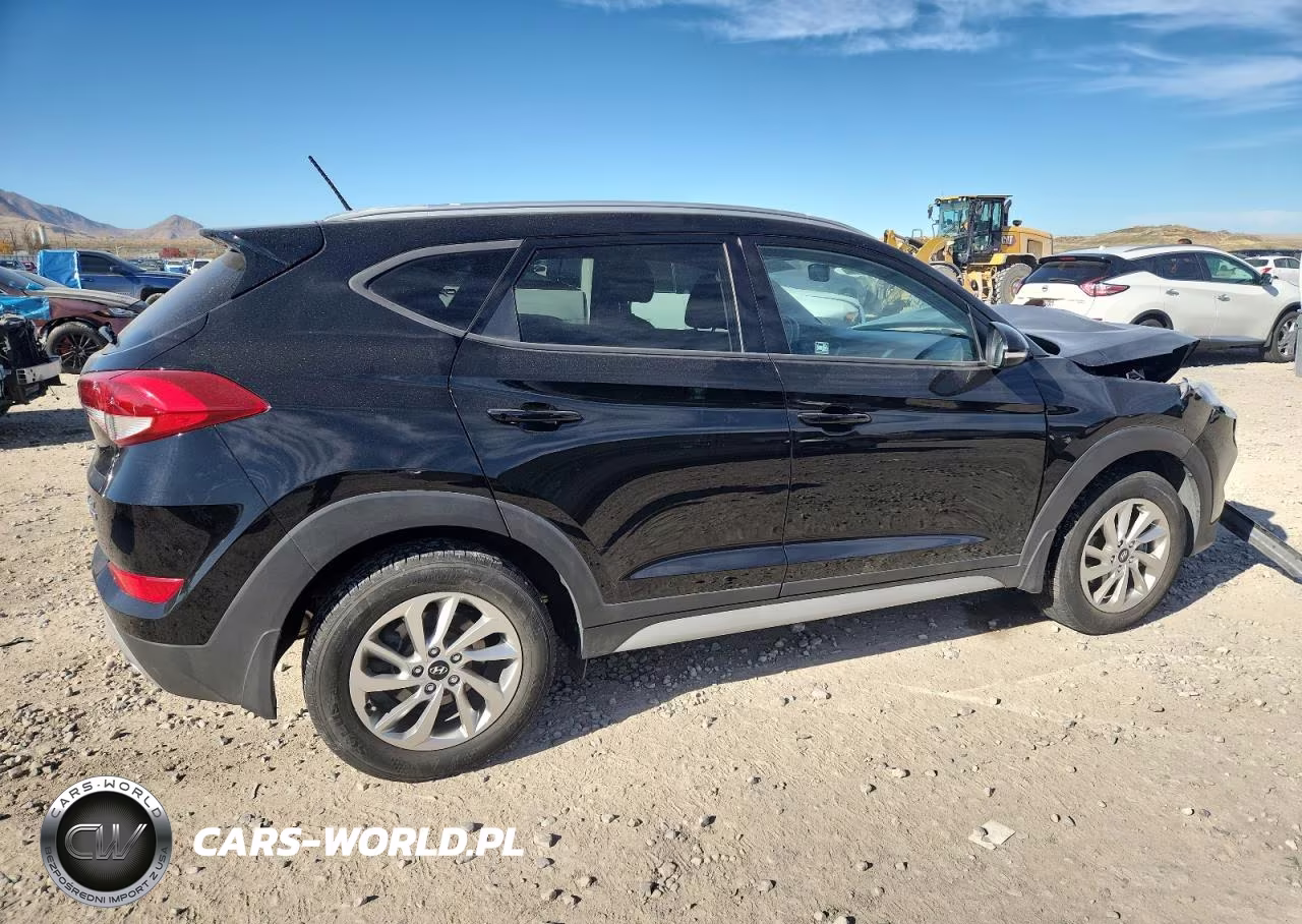 2017 Hyundai Tucson Limited VIN:KM8J3CA27HU383447 - 3