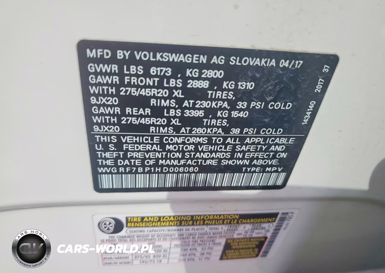 2017 Volkswagen Touareg Wolfsburg VIN:WVGRF7BP1HD006060 - 13