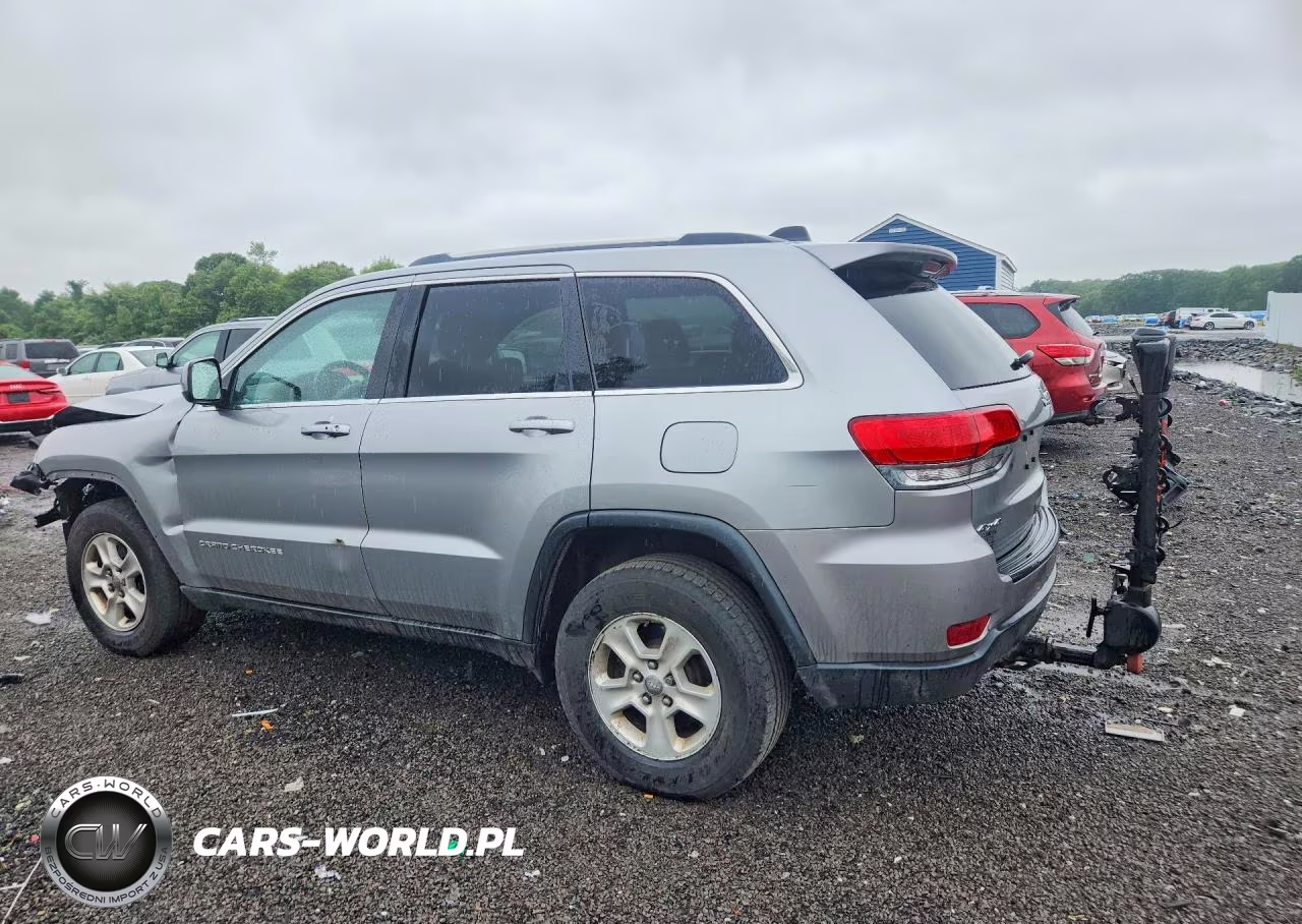 2015 Jeep Grand Cherokee Laredo VIN:1C4RJFAG5FC895754 - 2