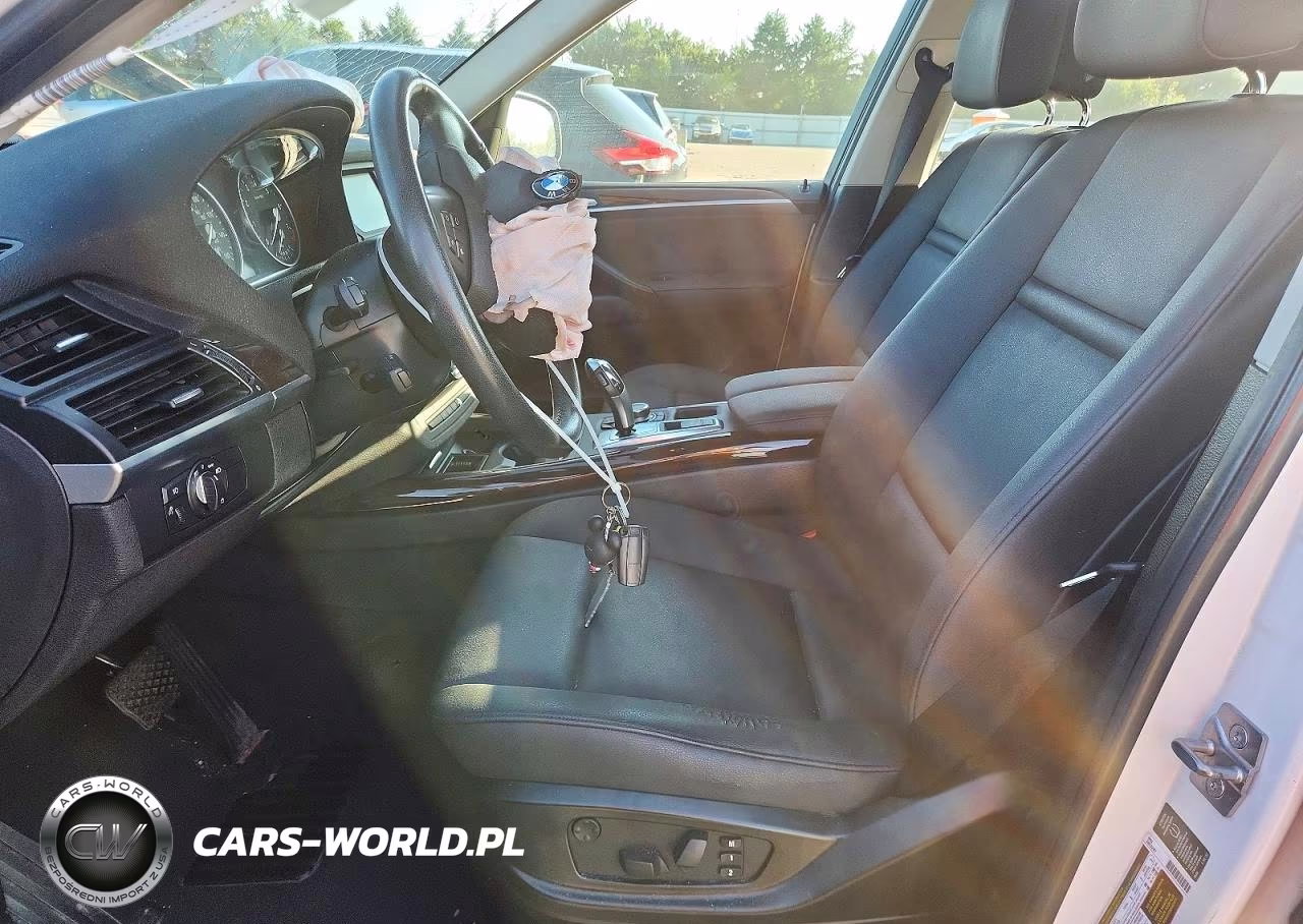 2013 BMW X5 xDrive35I VIN:5UXZV4C52D0B00700 - 7