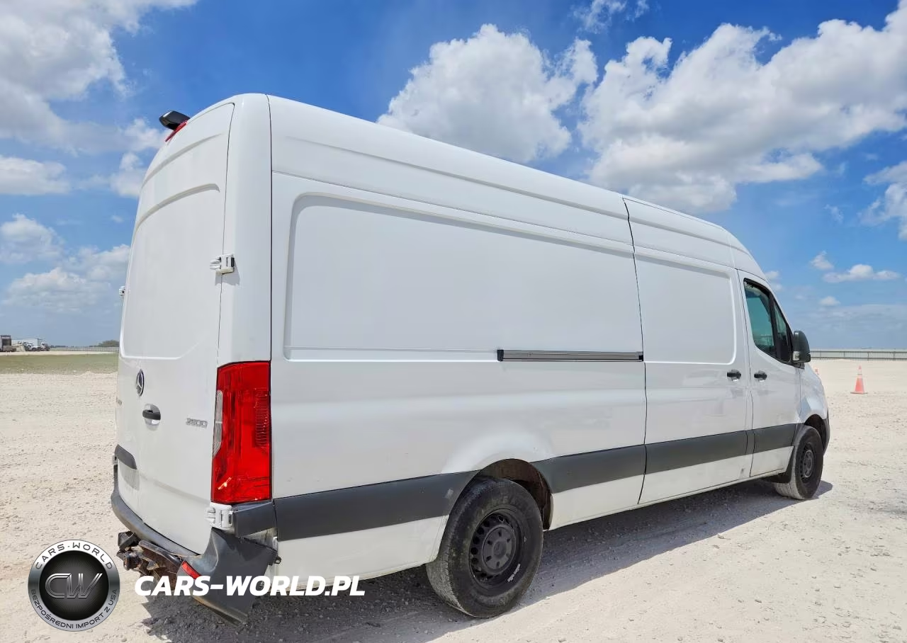 2024 Mercedes-Benz Sprinter 2500 VIN:W1Y4NCHYXRT165432 - 3
