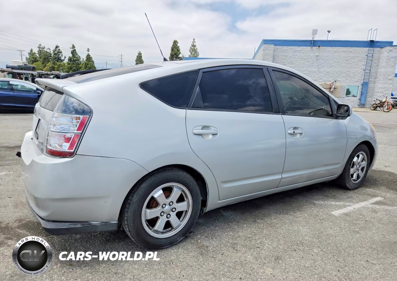2004 Toyota Prius Base VIN:JTDKB20U040041686 - 3