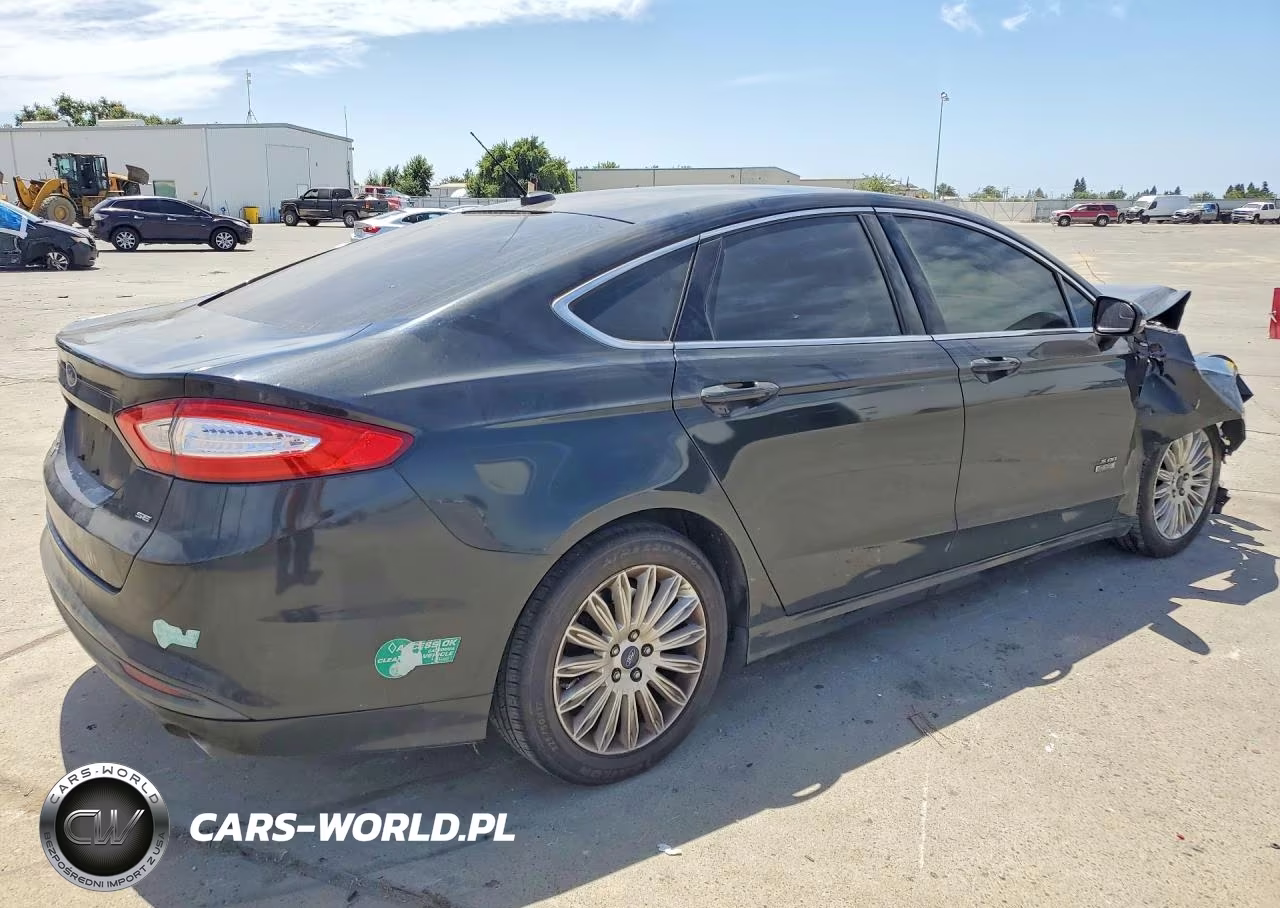 2014 Ford Fusion Se Phev VIN:3FA6P0PU1ER284850 - 3