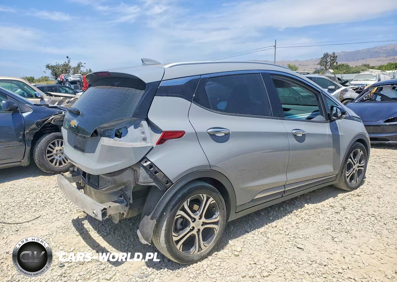 2021 Chevrolet Bolt Ev Premier VIN:1G1FZ6S0XM4112974 - 3